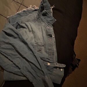 Used women’s Universal Threads Jean shirt dress szM missing belt